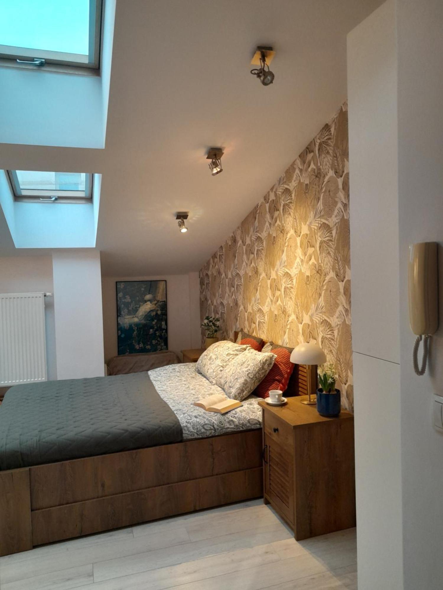 Old Town Premium Apartment Kazimierz - Synagogue View Cracóvia Exterior foto